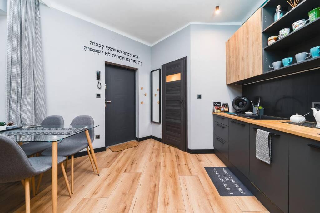 Zender Kazimierz Apartment Краков Экстерьер фото